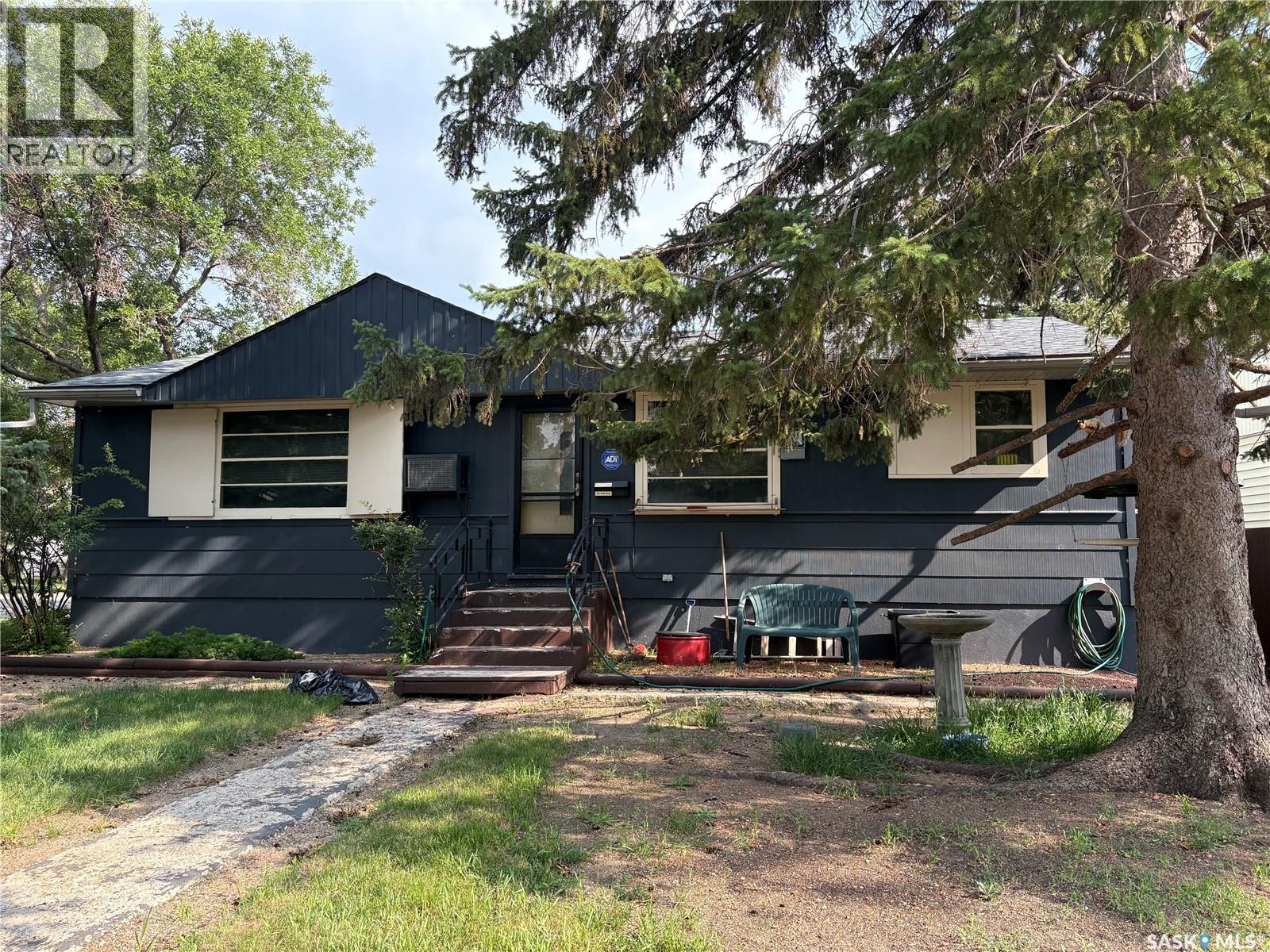 3601 21st Avenue, Regina, Saskatchewan  S4S 0V3 - Photo 2 - SK017139