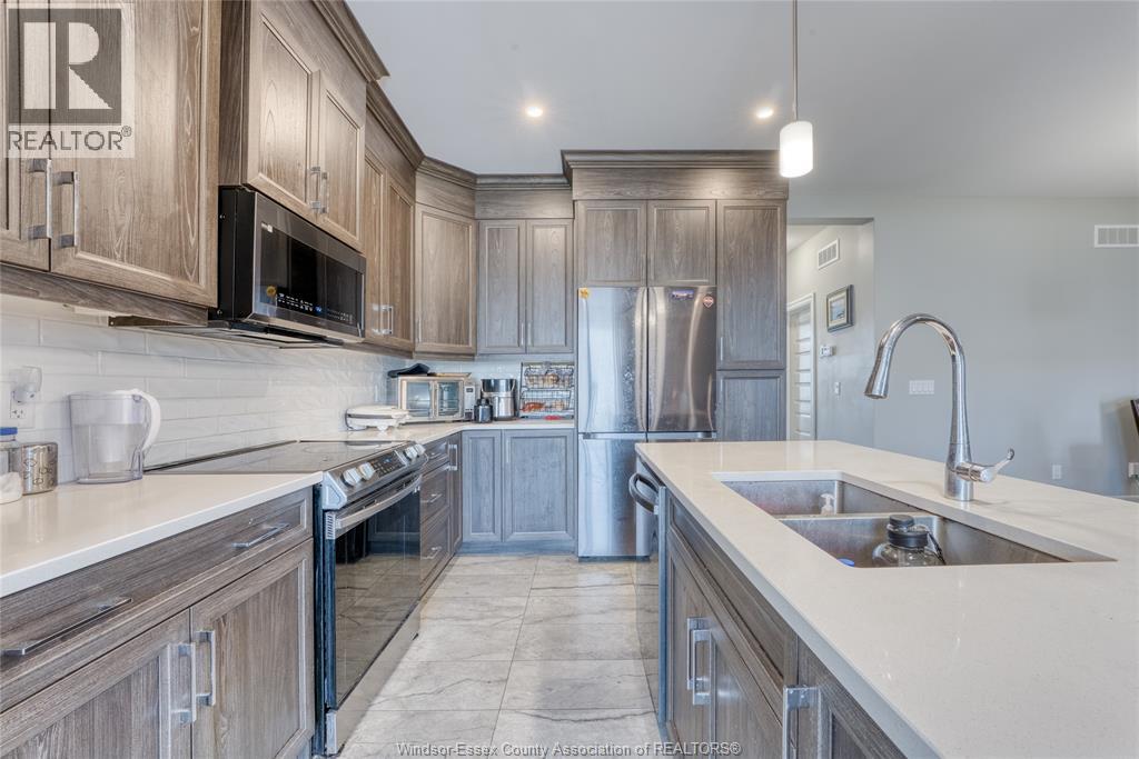 102 Lane Street, Essex, Ontario  N8M 0B2 - Photo 16 - 25022064