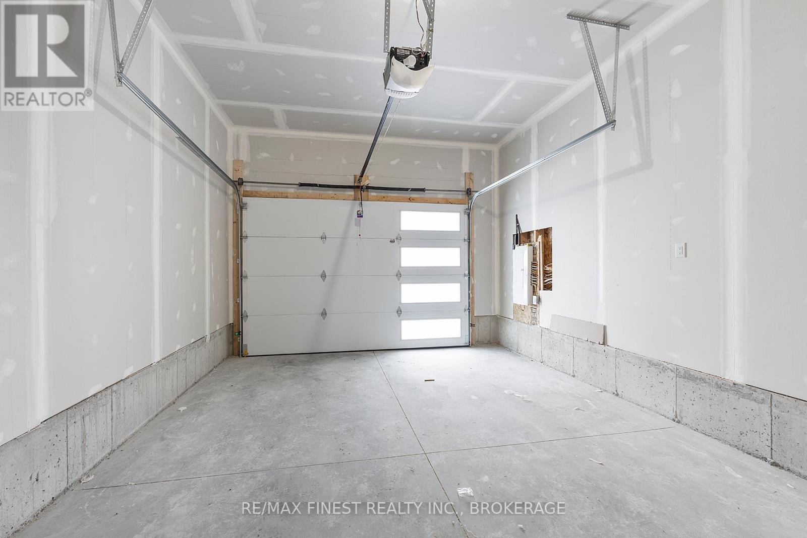 161 Creighton Drive, Loyalist, Ontario  K0K 2H0 - Photo 37 - X12192578