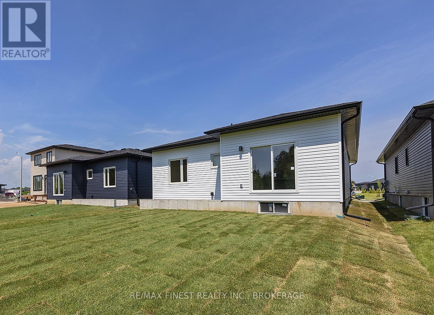 161 Creighton Drive, Loyalist, Ontario  K0K 2H0 - Photo 38 - X12192578