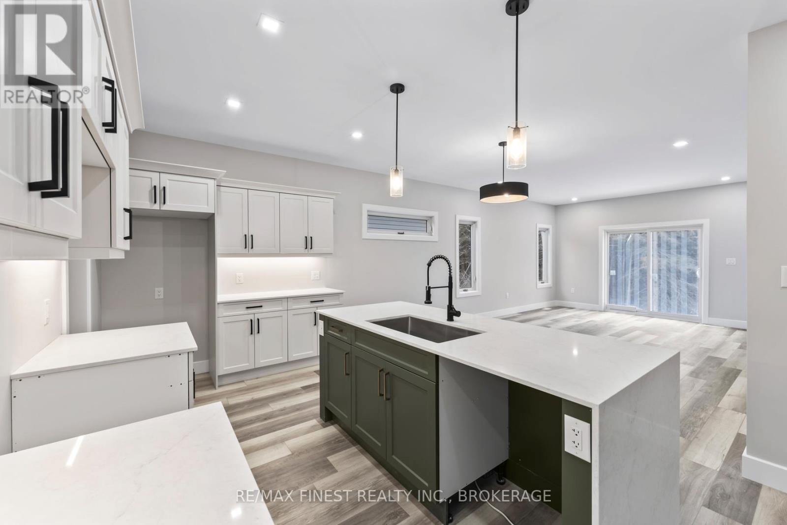 161 Creighton Drive, Loyalist, Ontario  K0K 2H0 - Photo 8 - X12192578