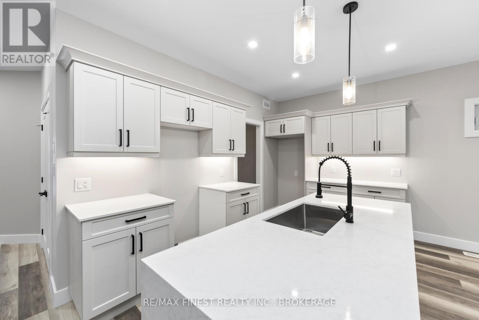 161 Creighton Drive, Loyalist, Ontario  K0K 2H0 - Photo 9 - X12192578