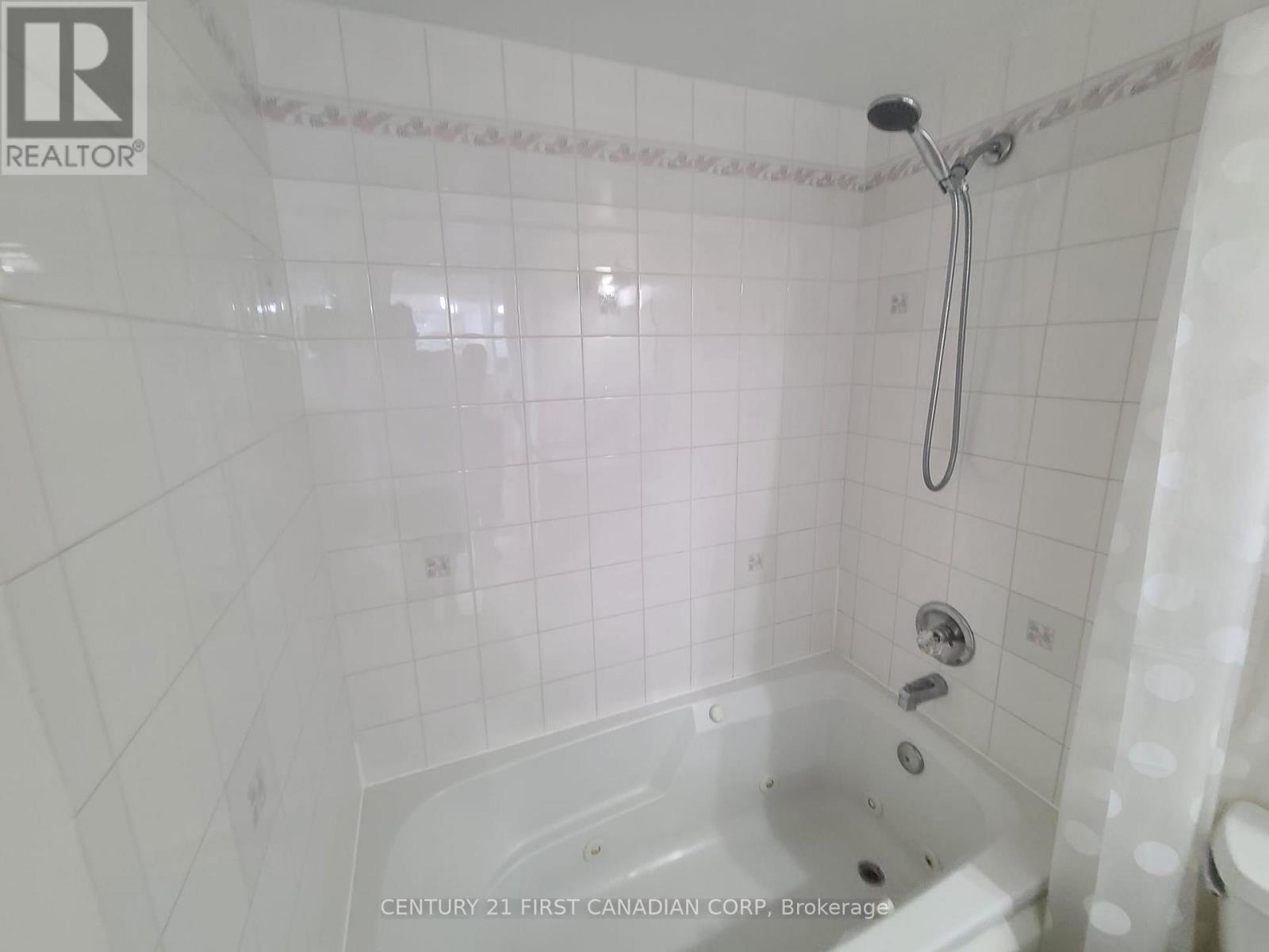1602 - 1105 Jalna Boulevard, London South, Ontario  N6E 2S9 - Photo 11 - X12122149