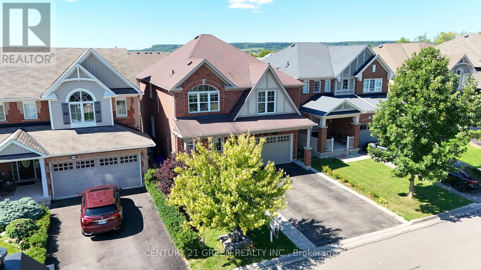 Property at 940 DICE WAY image 2