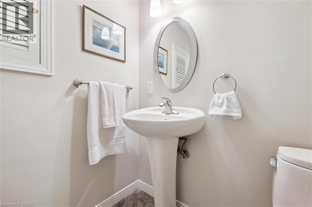 323 Amberwood Drive, Waterloo, Ontario  N2T 2E9 - Photo 23 - 40763619