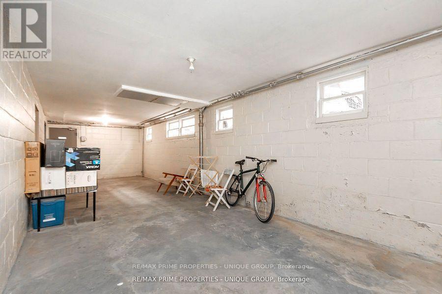 157 Berry Road, Toronto, Ontario  M8Y 1W4 - Photo 13 - W12373408