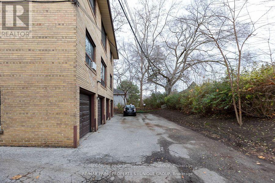 157 Berry Road, Toronto, Ontario  M8Y 1W4 - Photo 23 - W12373408
