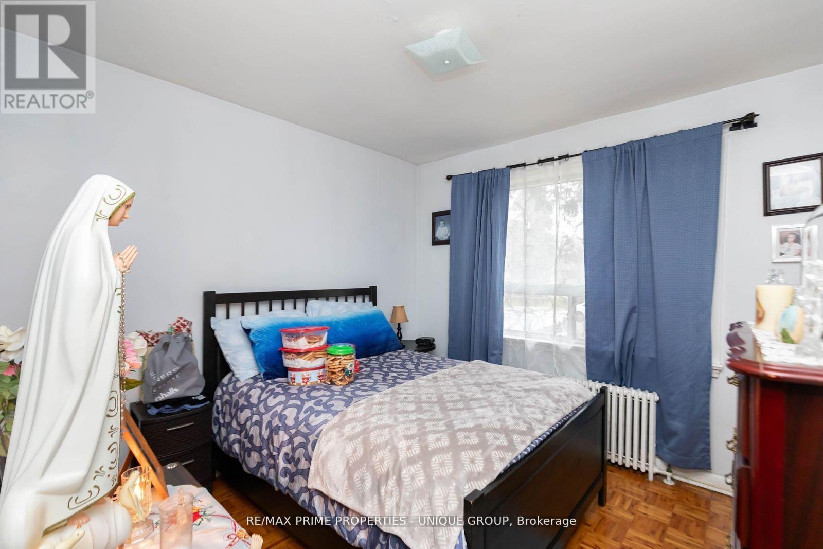 157 Berry Road, Toronto, Ontario  M8Y 1W4 - Photo 10 - W12373408