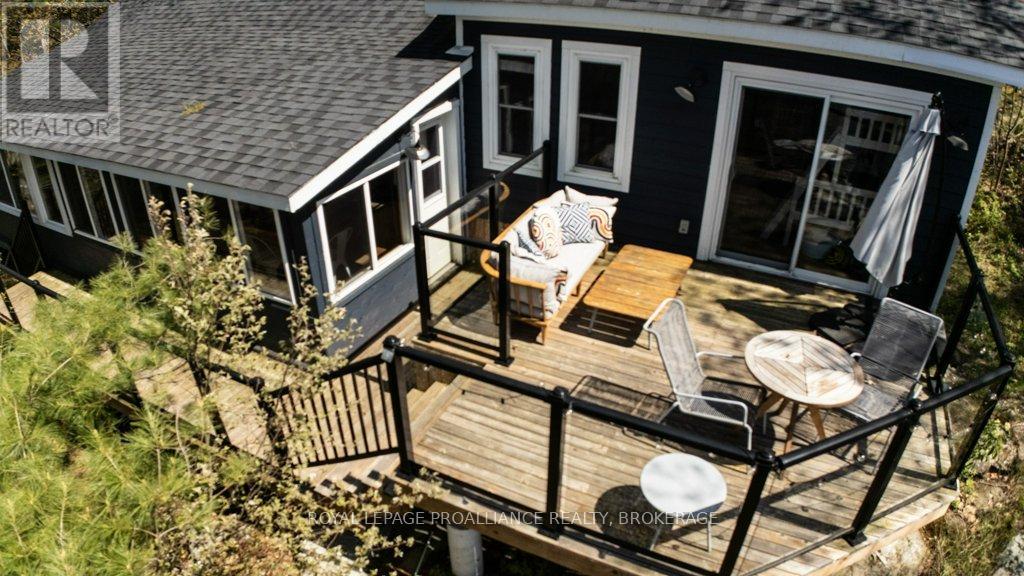 1055b Vilalta Lane, Frontenac, Ontario  K0H 1T0 - Photo 31 - X12374229