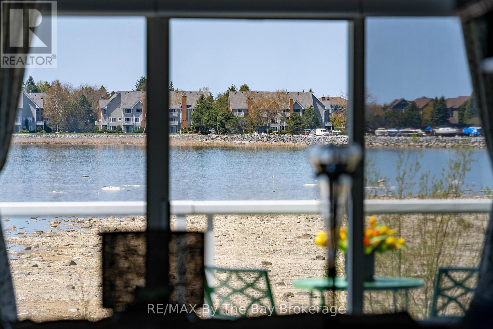 40 Cranberry Surf, Collingwood, Ontario  L9Y 5C4 - Photo 17 - S12372857