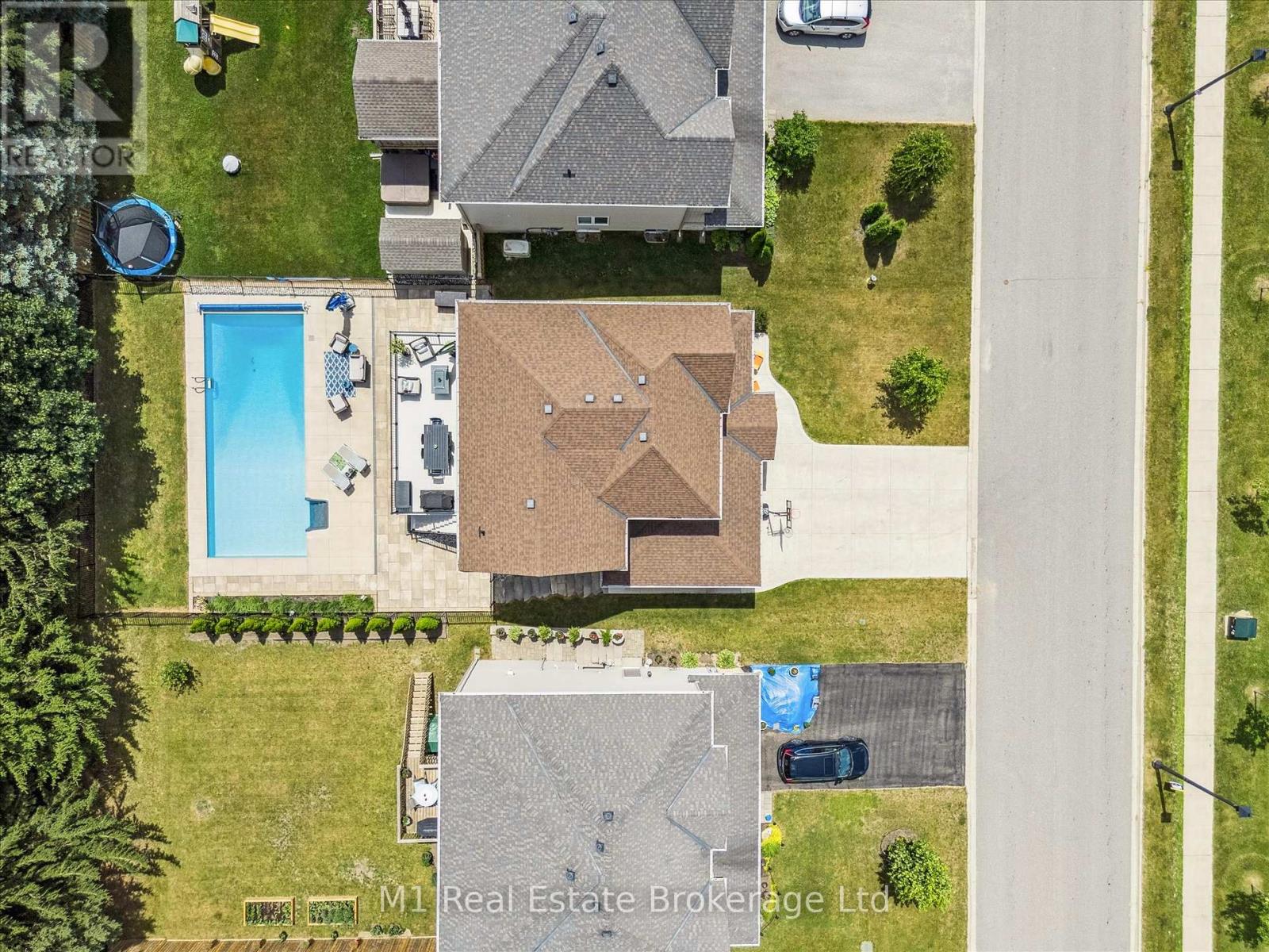 62 Ryan Street, Centre Wellington, Ontario  N1M 0C9 - Photo 37 - X12253482