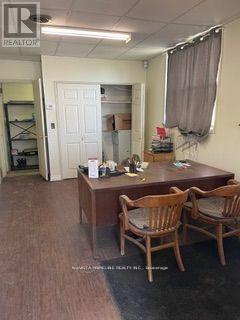 5612 James Street, Lucan Biddulph, Ontario  N0M 2J0 - Photo 13 - X12374043