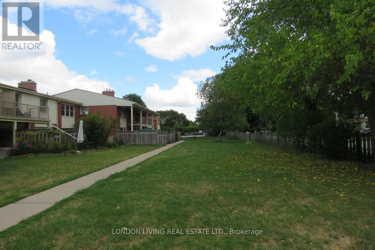 1002 Kipps Lane, London East, Ontario  N5Y 4S5 - Photo 14 - X12374076