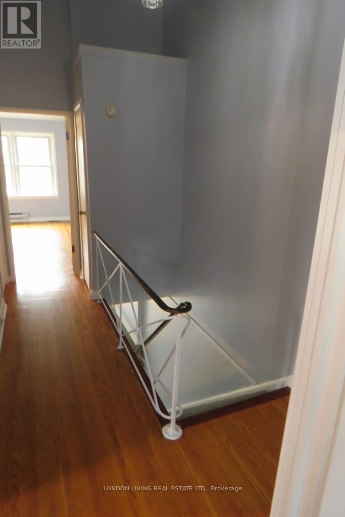 1002 Kipps Lane, London East, Ontario  N5Y 4S5 - Photo 7 - X12374076