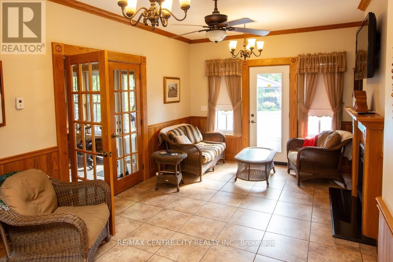 218 Woodstock Street N, East Zorra-Tavistock, Ontario  N0B 2R0 - Photo 14 - X12374181