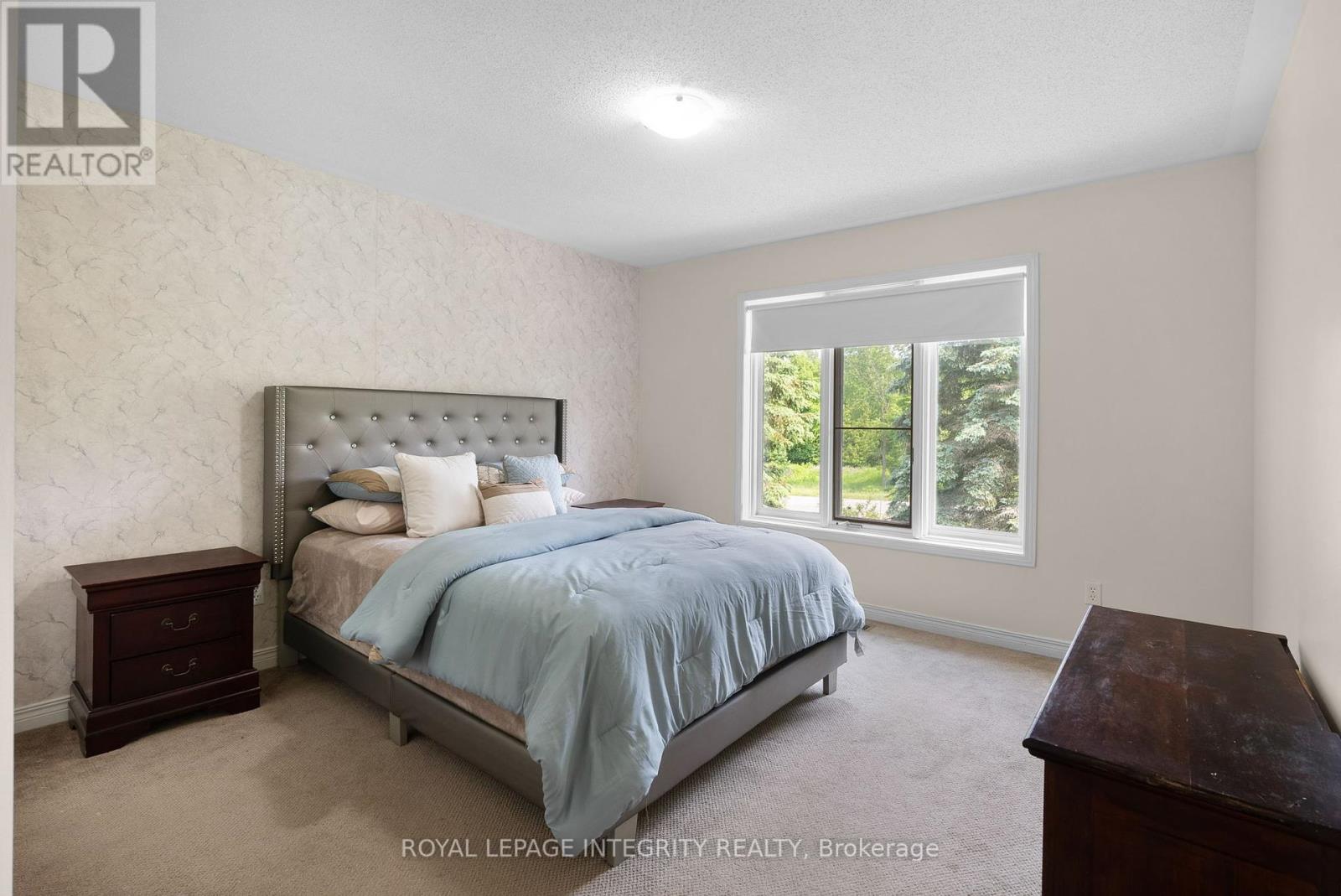 22 Marchbrook Circle, Ottawa, Ontario  K2W 1A1 - Photo 30 - X12374046