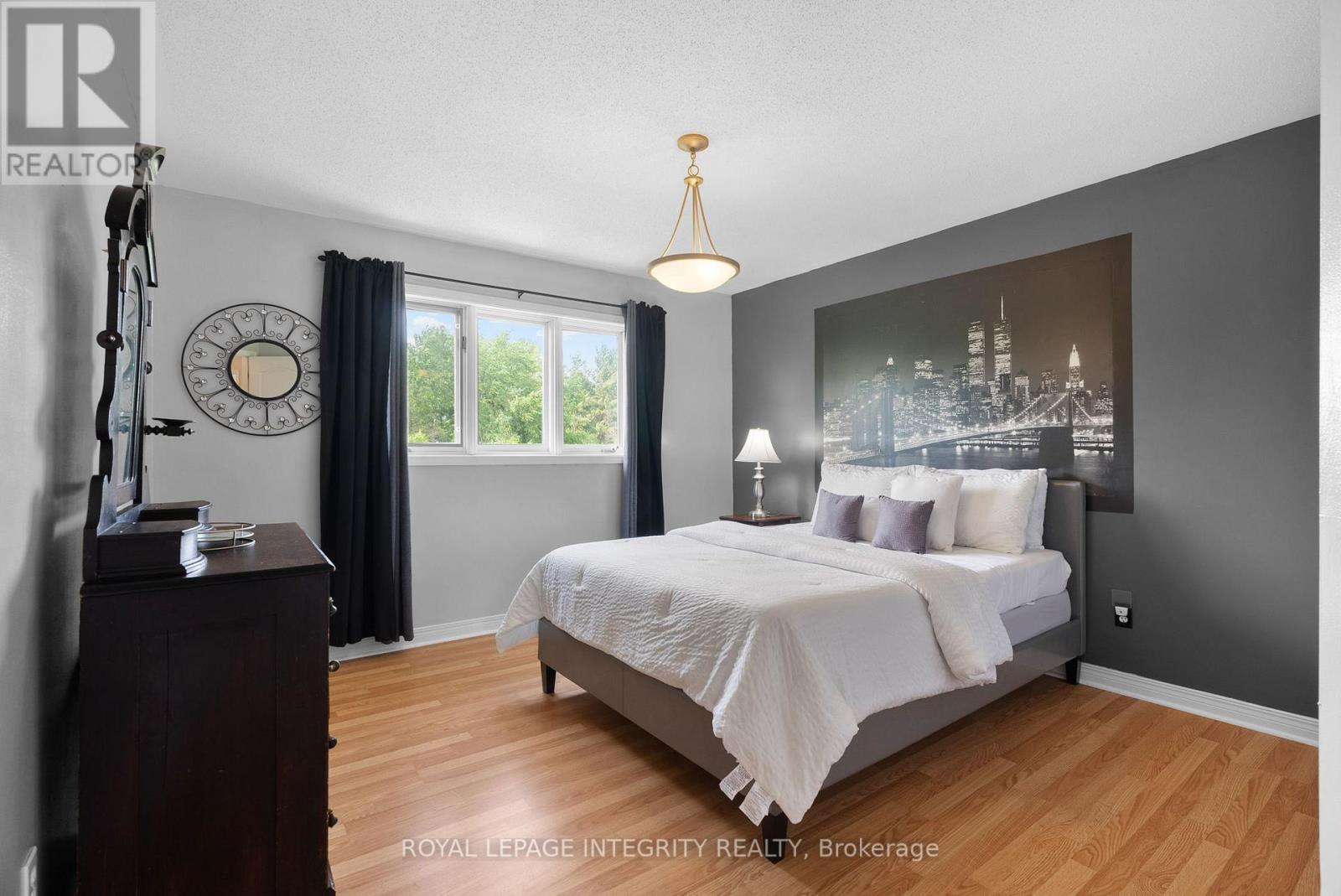 22 Marchbrook Circle, Ottawa, Ontario  K2W 1A1 - Photo 31 - X12374046