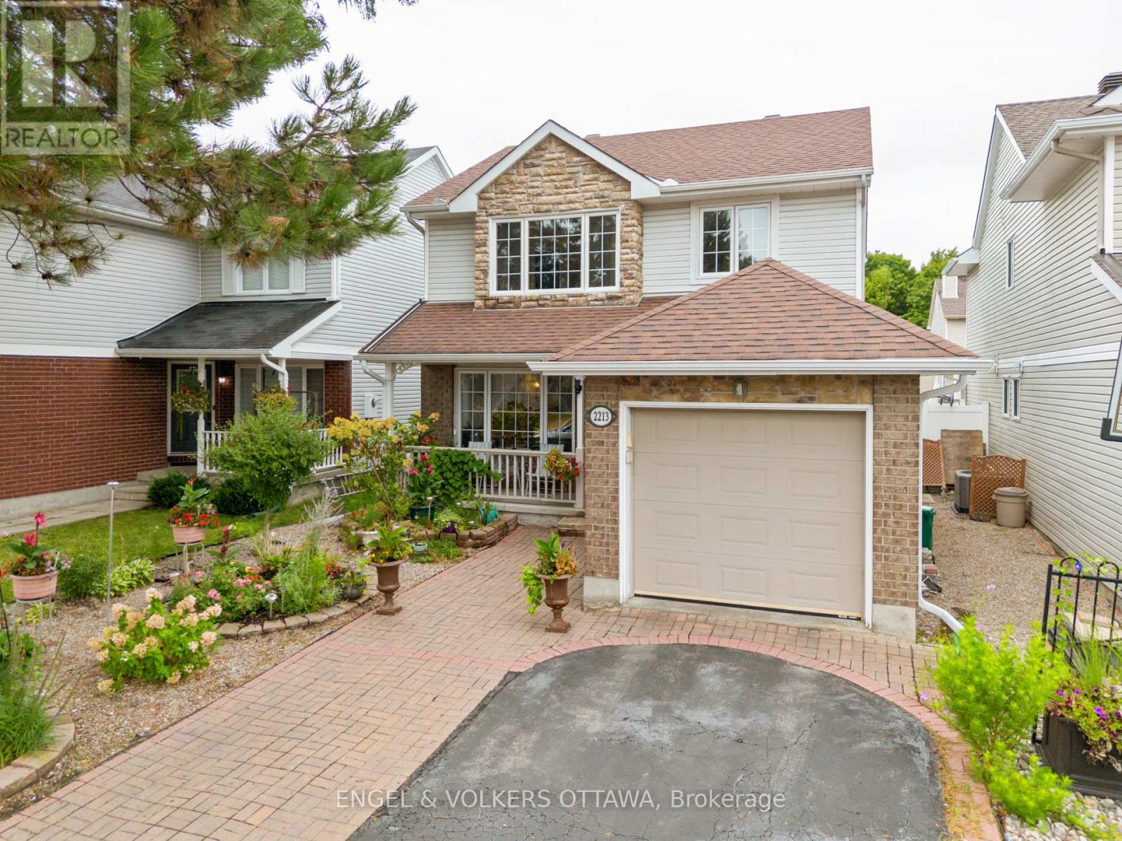 2213 NOBLEWOOD WAY, Ottawa, Ontario