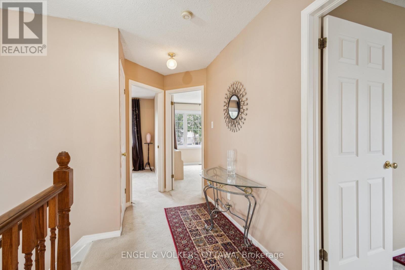 2213 Noblewood Way, Ottawa, Ontario  K1W 1E7 - Photo 27 - X12374070