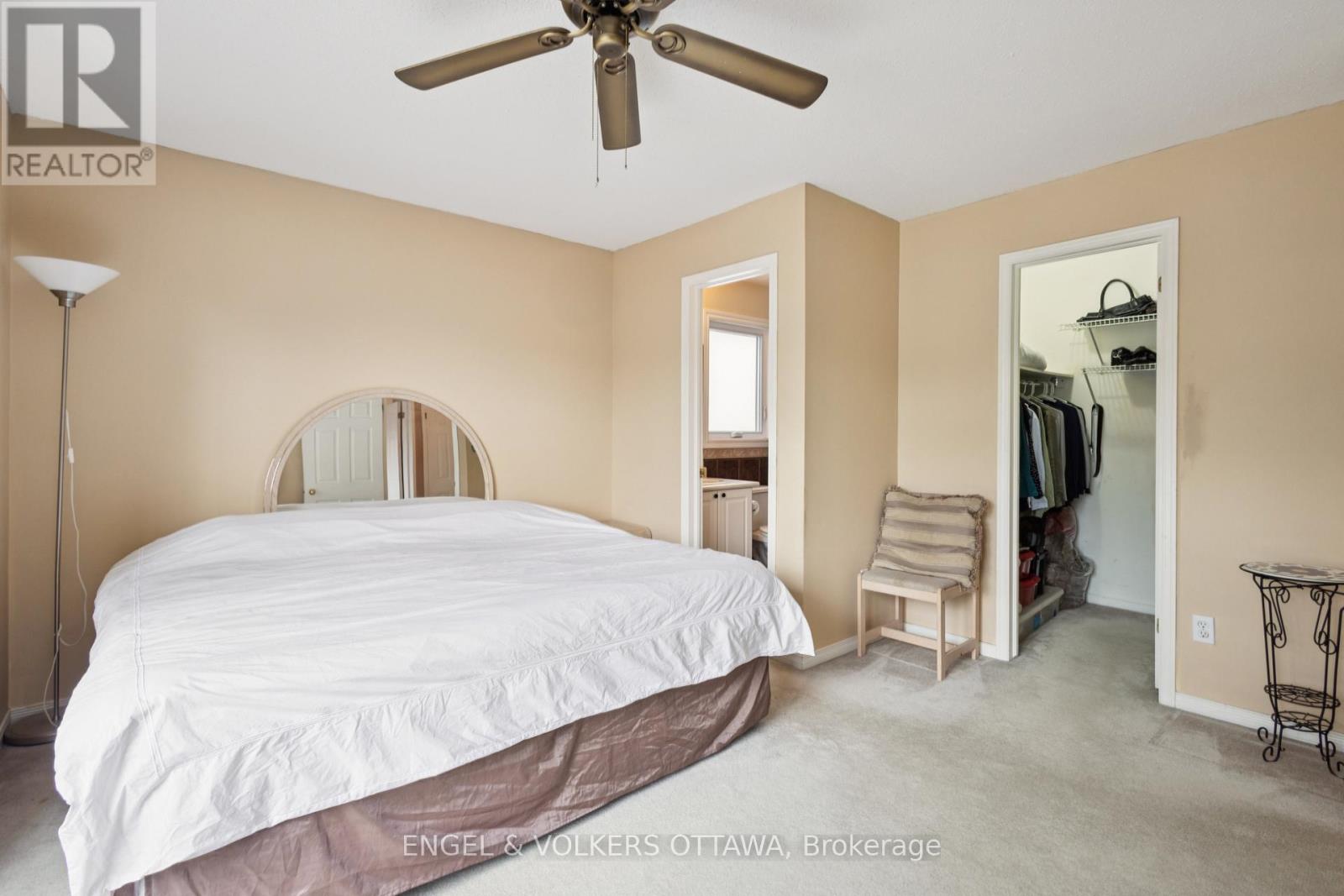 2213 Noblewood Way, Ottawa, Ontario  K1W 1E7 - Photo 30 - X12374070
