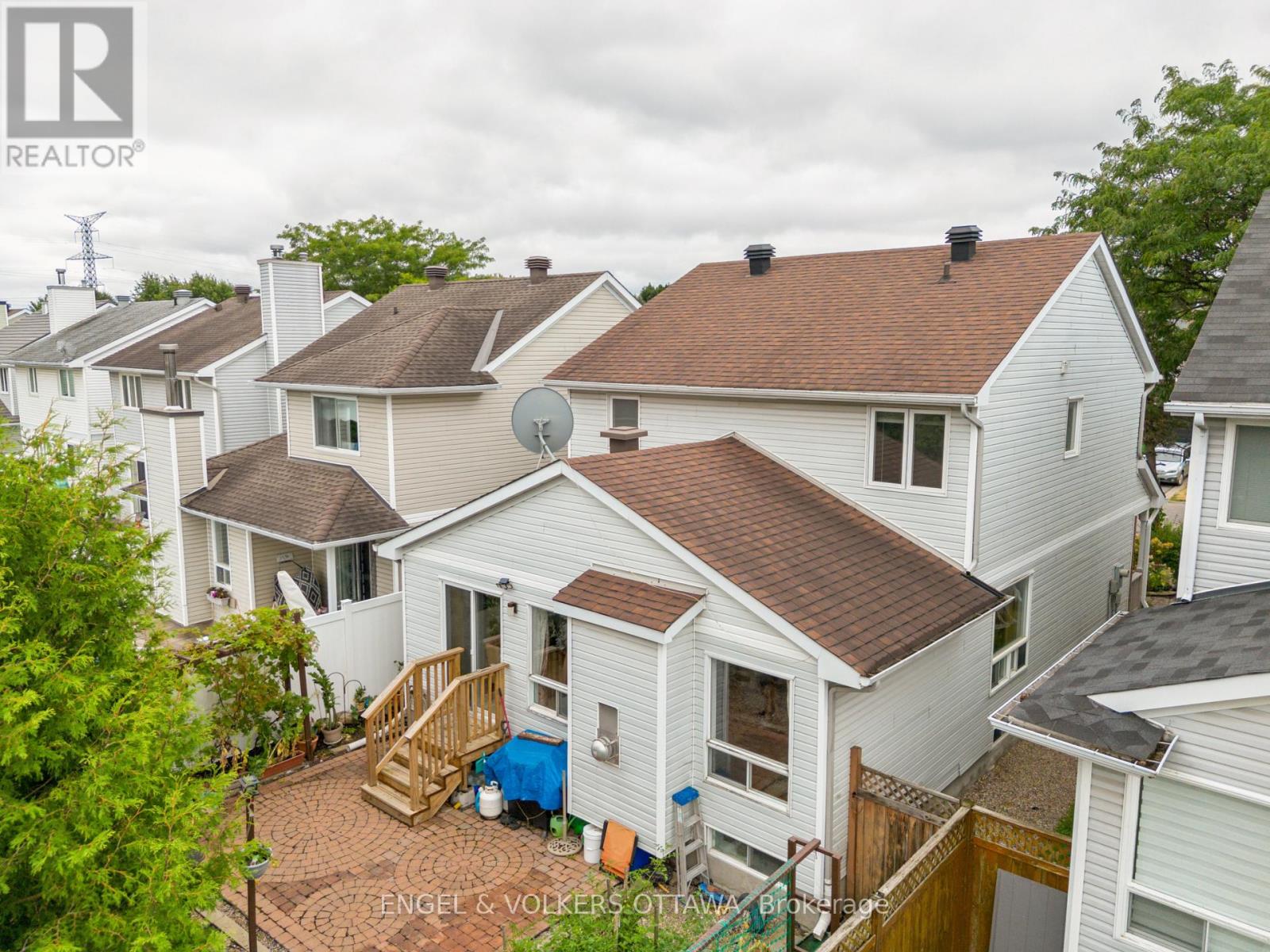 2213 Noblewood Way, Ottawa, Ontario  K1W 1E7 - Photo 45 - X12374070