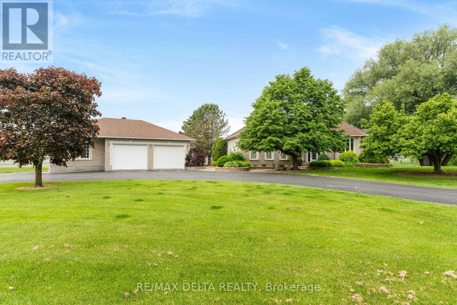 1819 Baseline Road, Clarence-Rockland, Ontario  K0A 1N0 - Photo 5 - X12374126