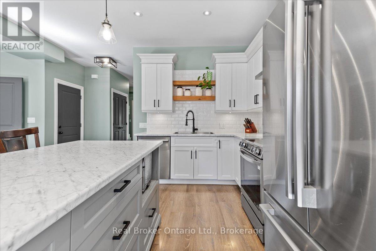3971 Milton Street, Perth East, Ontario  N0B 2P0 - Photo 10 - X12374051