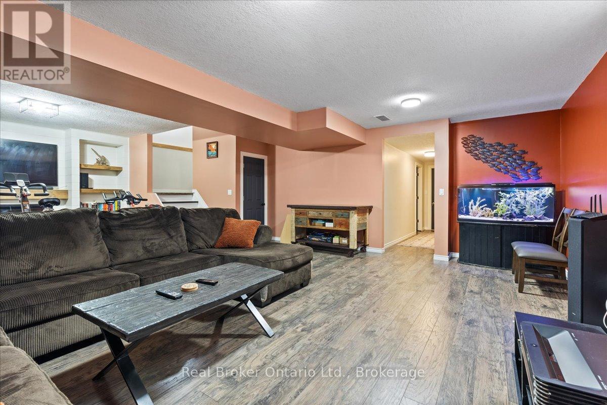 3971 Milton Street, Perth East, Ontario  N0B 2P0 - Photo 34 - X12374051