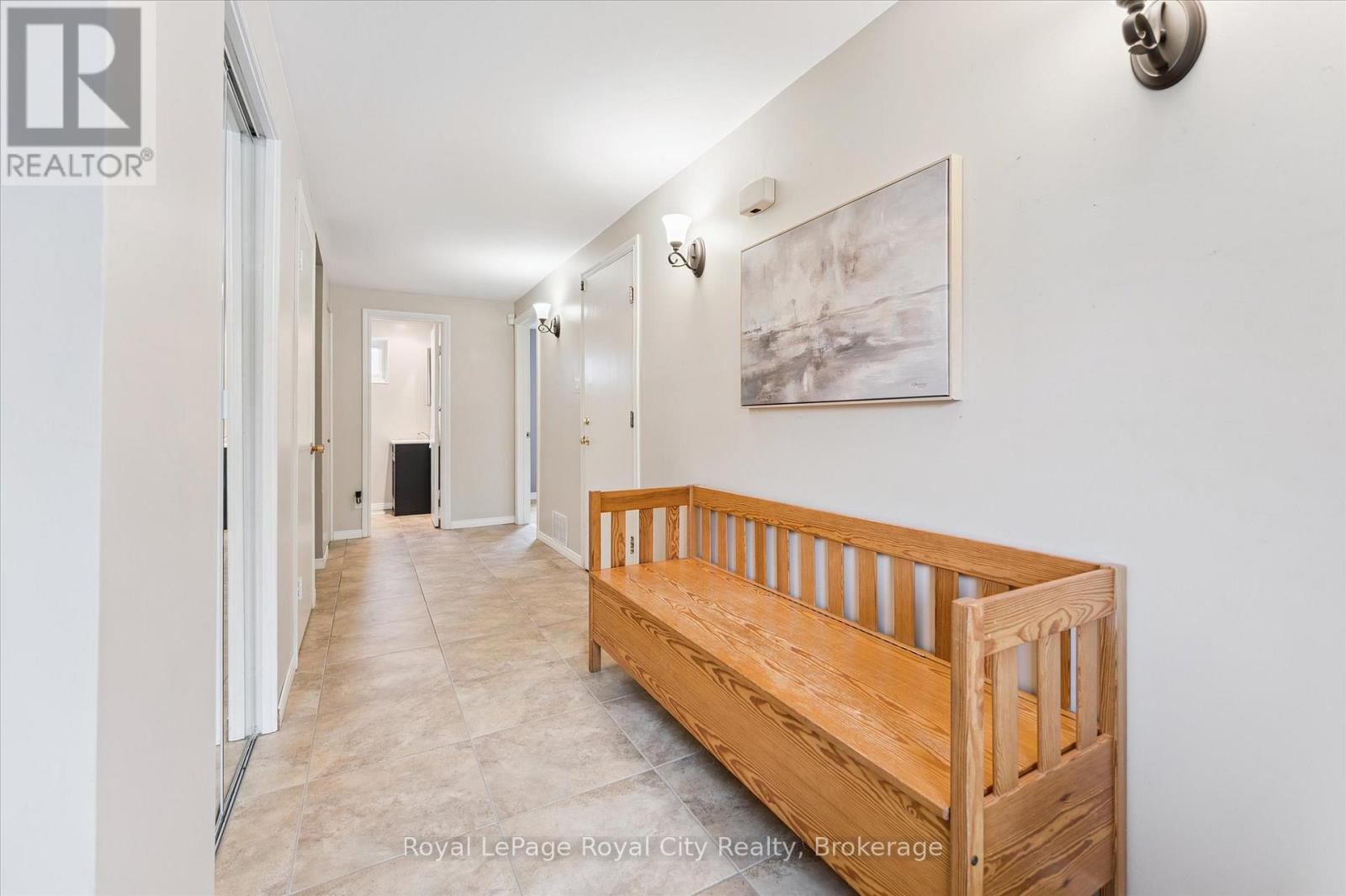47 Argyle Drive, Guelph, Ontario  N1G 2P4 - Photo 11 - X12374081