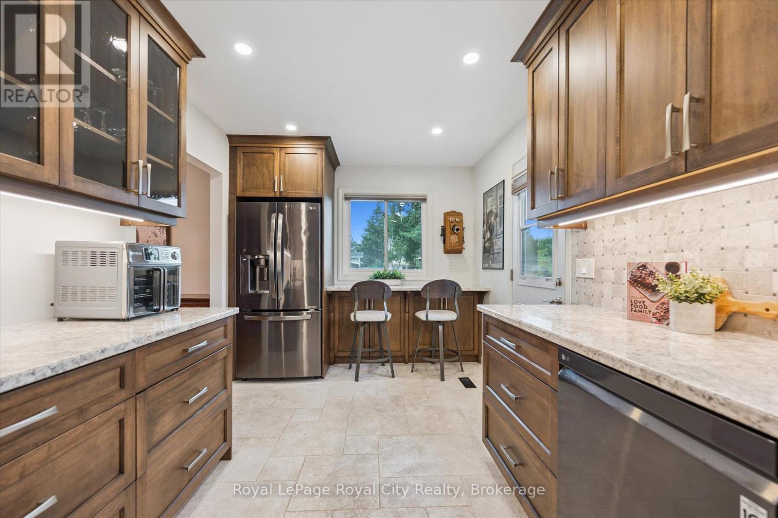 47 Argyle Drive, Guelph, Ontario  N1G 2P4 - Photo 20 - X12374081
