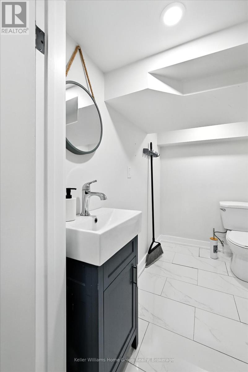 82 Rosemont Avenue, Hamilton, Ontario L8L 2M5 - Photo 33 - X12374082