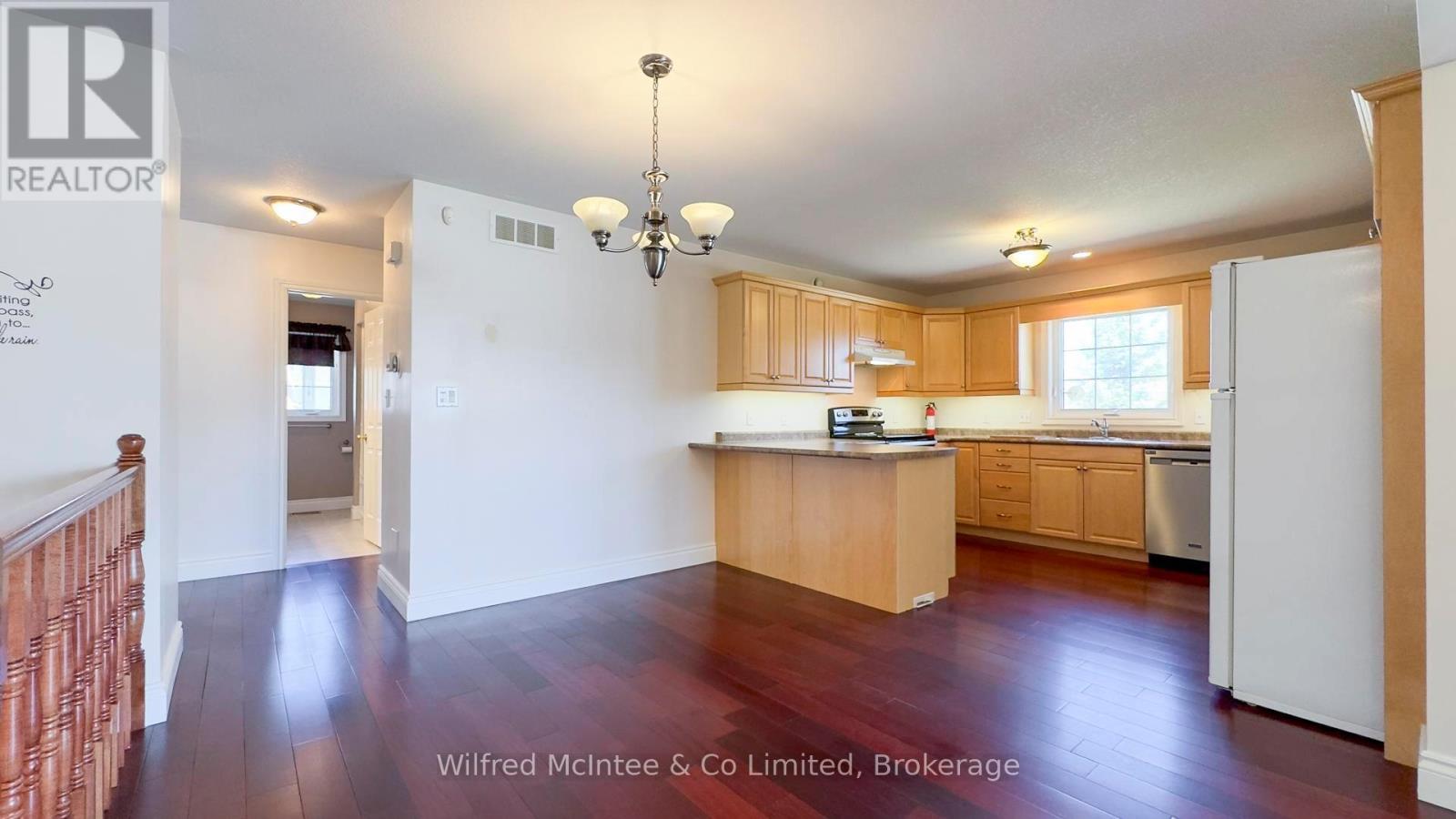 12 Jonathan Crescent, South Bruce, Ontario  N0G 2J0 - Photo 14 - X12374094