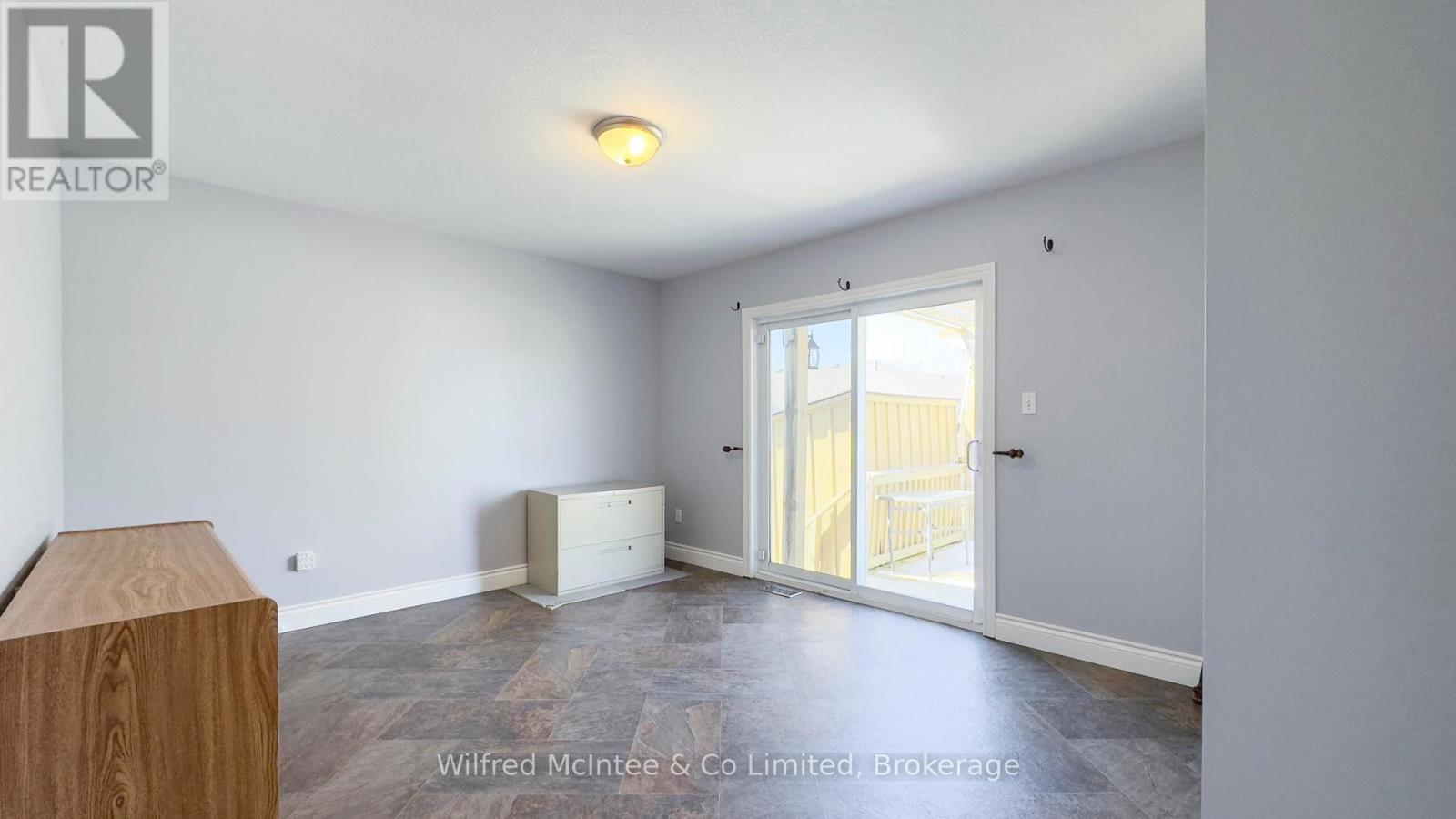 12 Jonathan Crescent, South Bruce, Ontario  N0G 2J0 - Photo 23 - X12374094