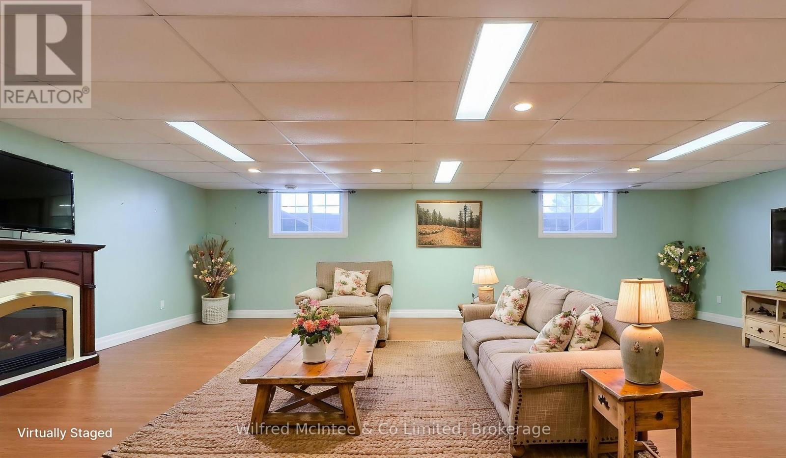 12 Jonathan Crescent, South Bruce, Ontario  N0G 2J0 - Photo 36 - X12374094