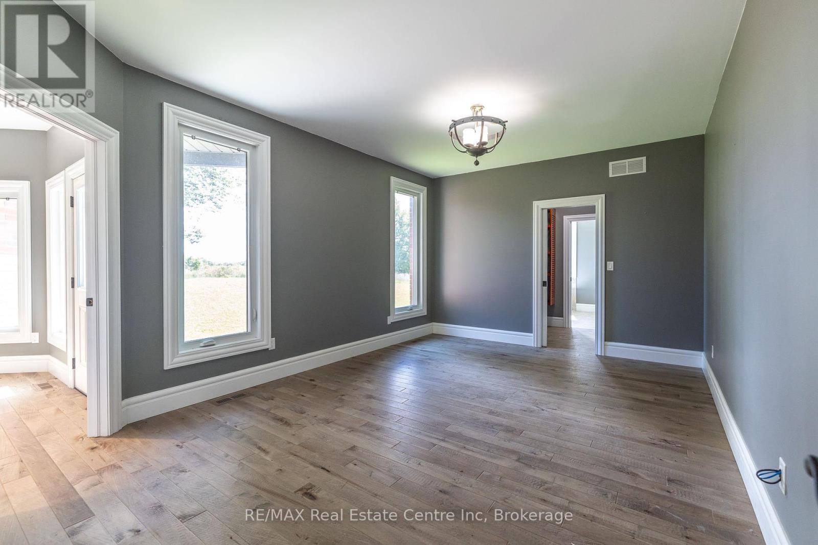 7355 Concession 1 Road, Puslinch, Ontario  N0B 2J0 - Photo 28 - X12374144