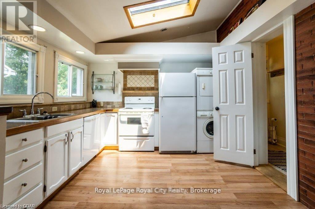 96a Harris Street, Guelph, Ontario  N1E 5T1 - Photo 1 - X12374178