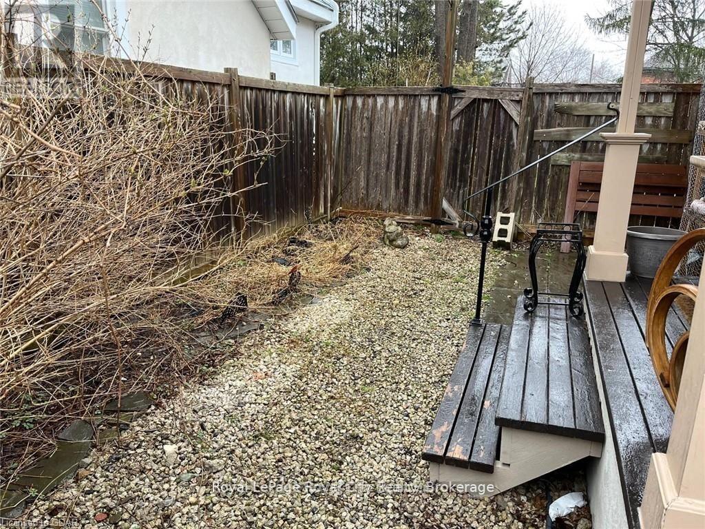 96a Harris Street, Guelph, Ontario  N1E 5T1 - Photo 8 - X12374178