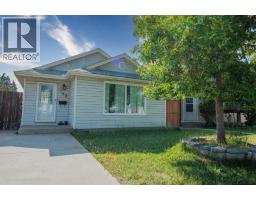 143 Castlegrove Road NE Castleridge