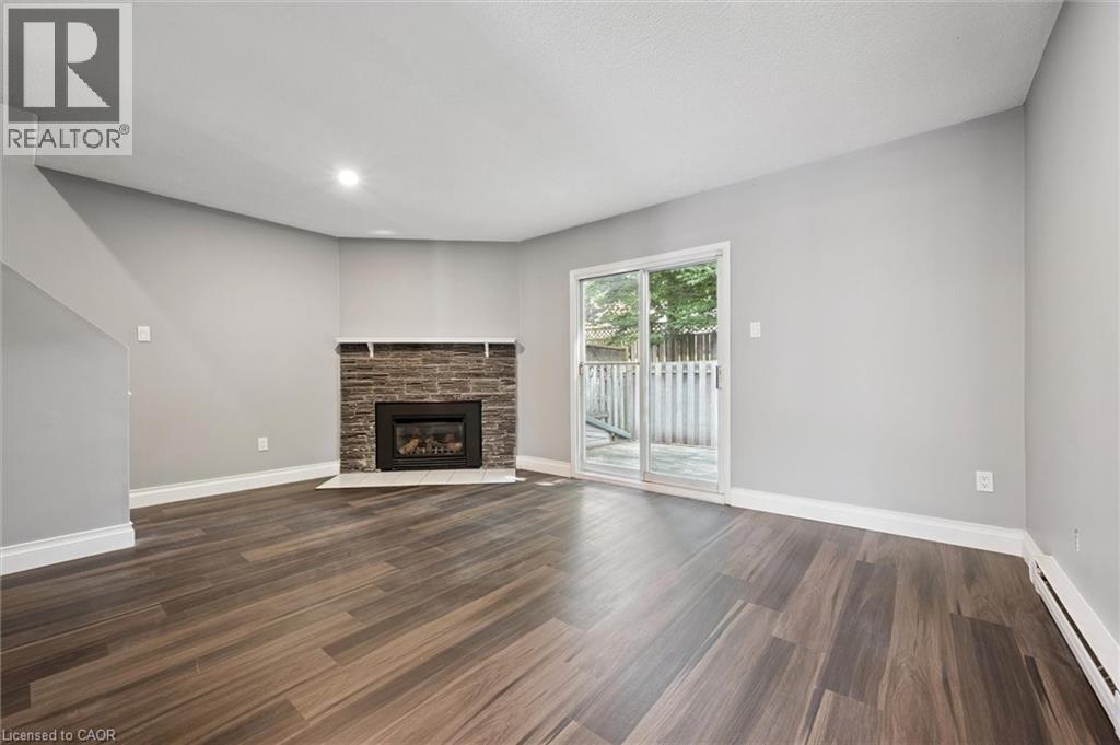 Property at 219 KINGSWOOD Drive Unit# 18 image 5