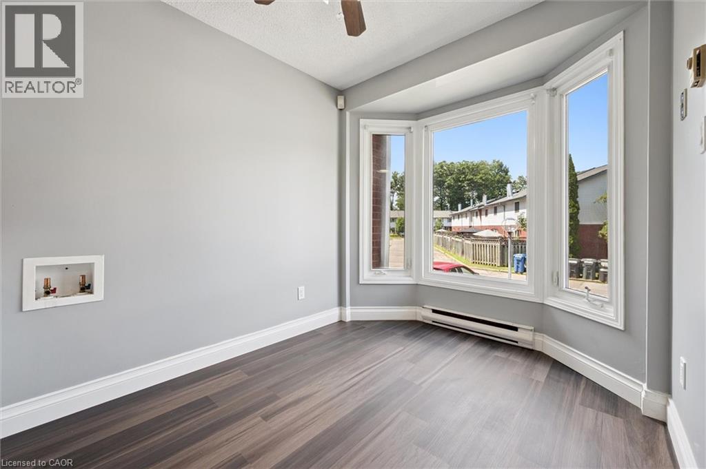 219 Kingswood Drive Unit# 18, Kitchener, Ontario  N2E 3J4 - Photo 9 - 40765109