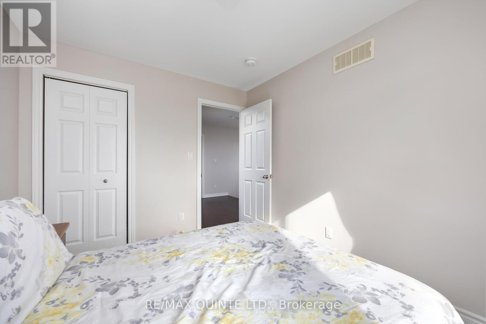121 Kanvers Way, Greater Napanee, Ontario  K7R 3P9 - Photo 17 - X12374124