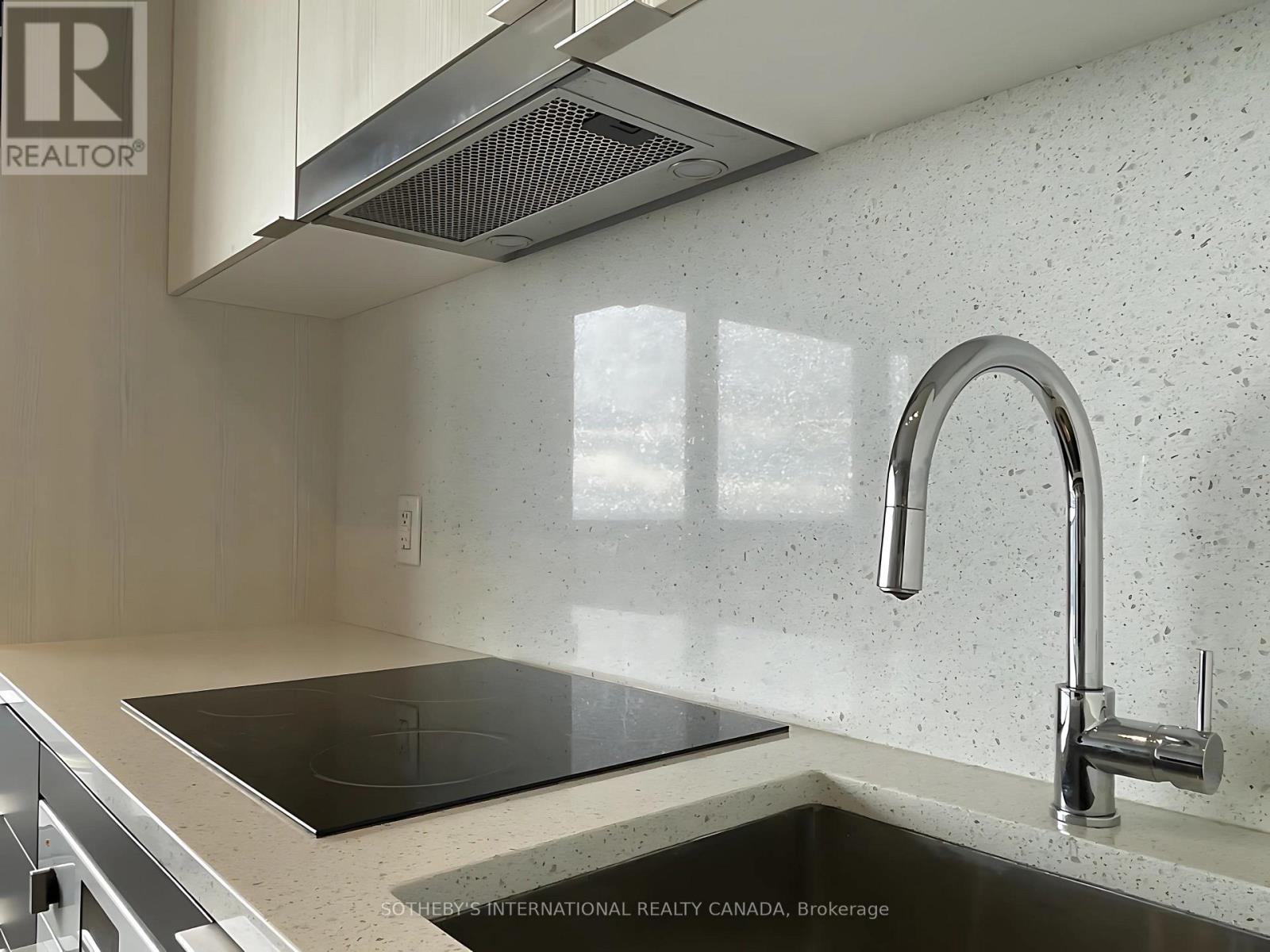2201 - 170 Bayview Avenue, Toronto, Ontario  M5A 0M4 - Photo 10 - C12373987