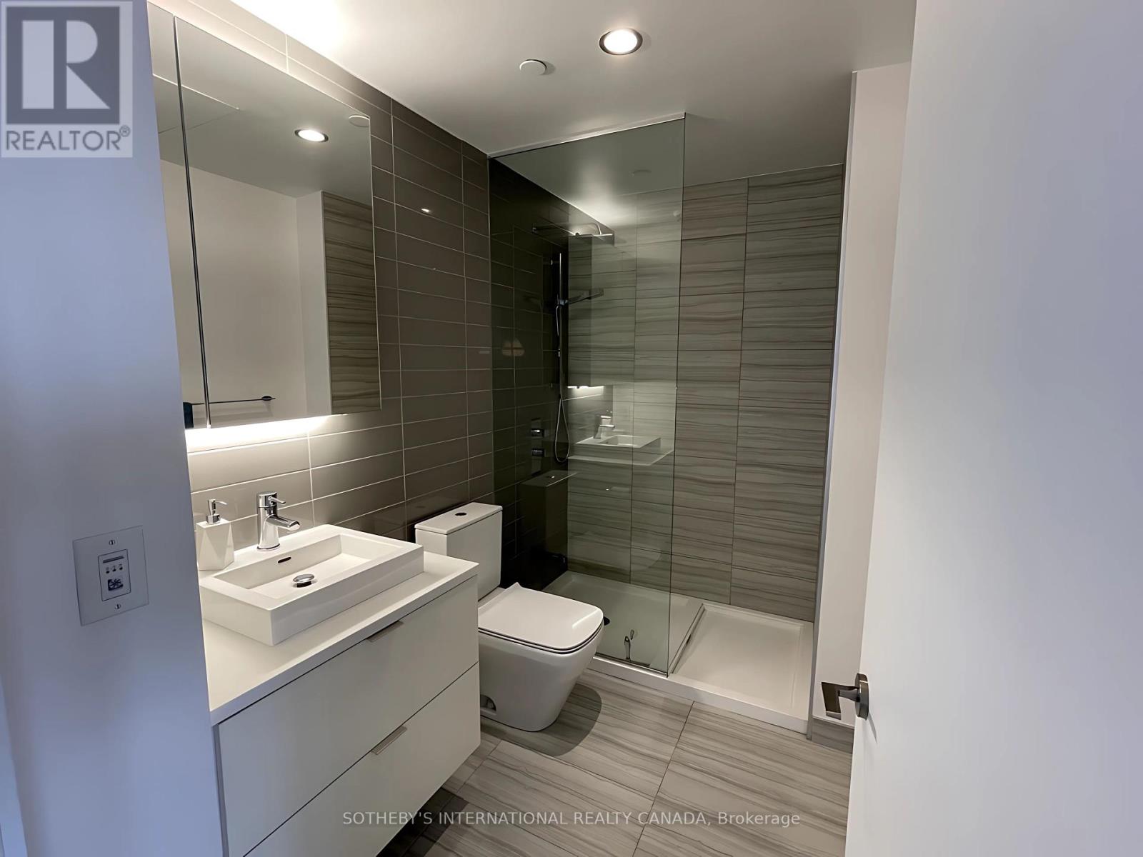 2201 - 170 Bayview Avenue, Toronto, Ontario  M5A 0M4 - Photo 12 - C12373987