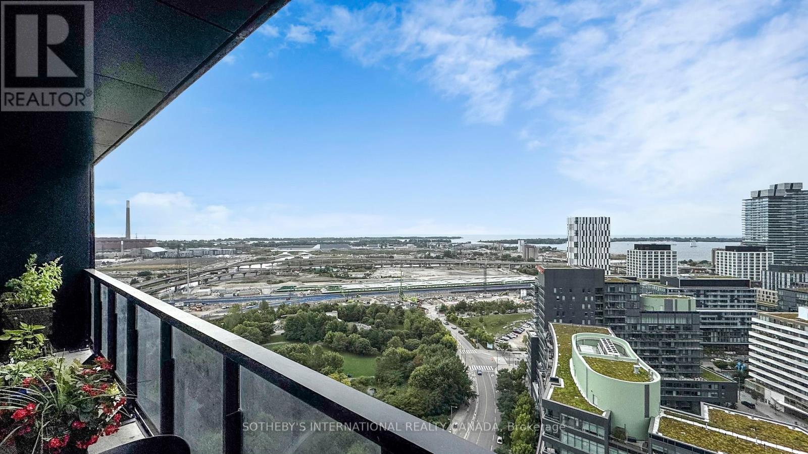 2201 - 170 Bayview Avenue, Toronto, Ontario  M5A 0M4 - Photo 19 - C12373987