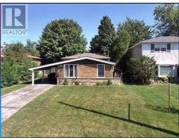 25 WADDINGTON CRESCENT, Toronto, Ontario