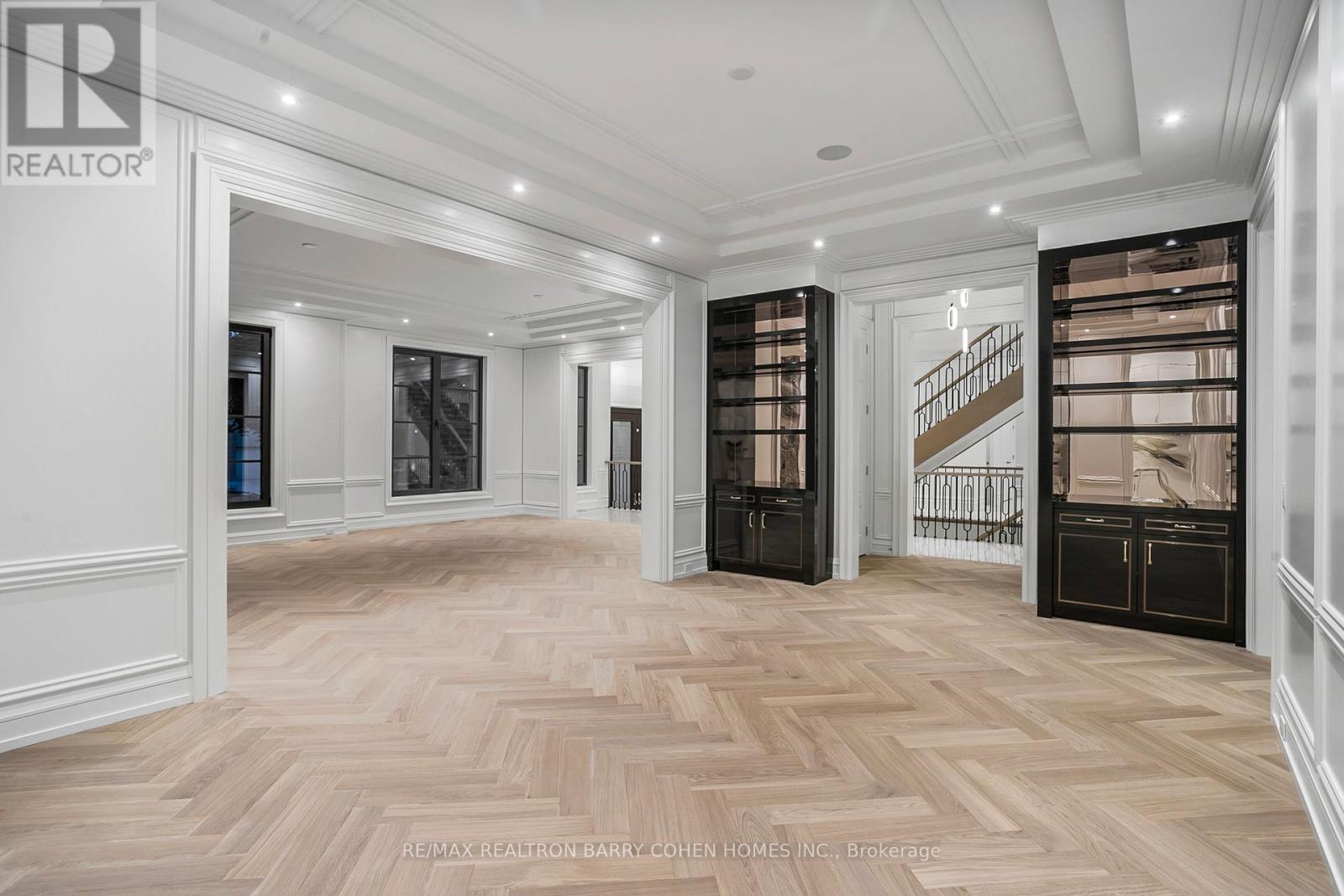 27 Penwood Crescent, Toronto (Banbury-Don Mills), Ontario  M3B 3B1 - Photo 5 - C12374023