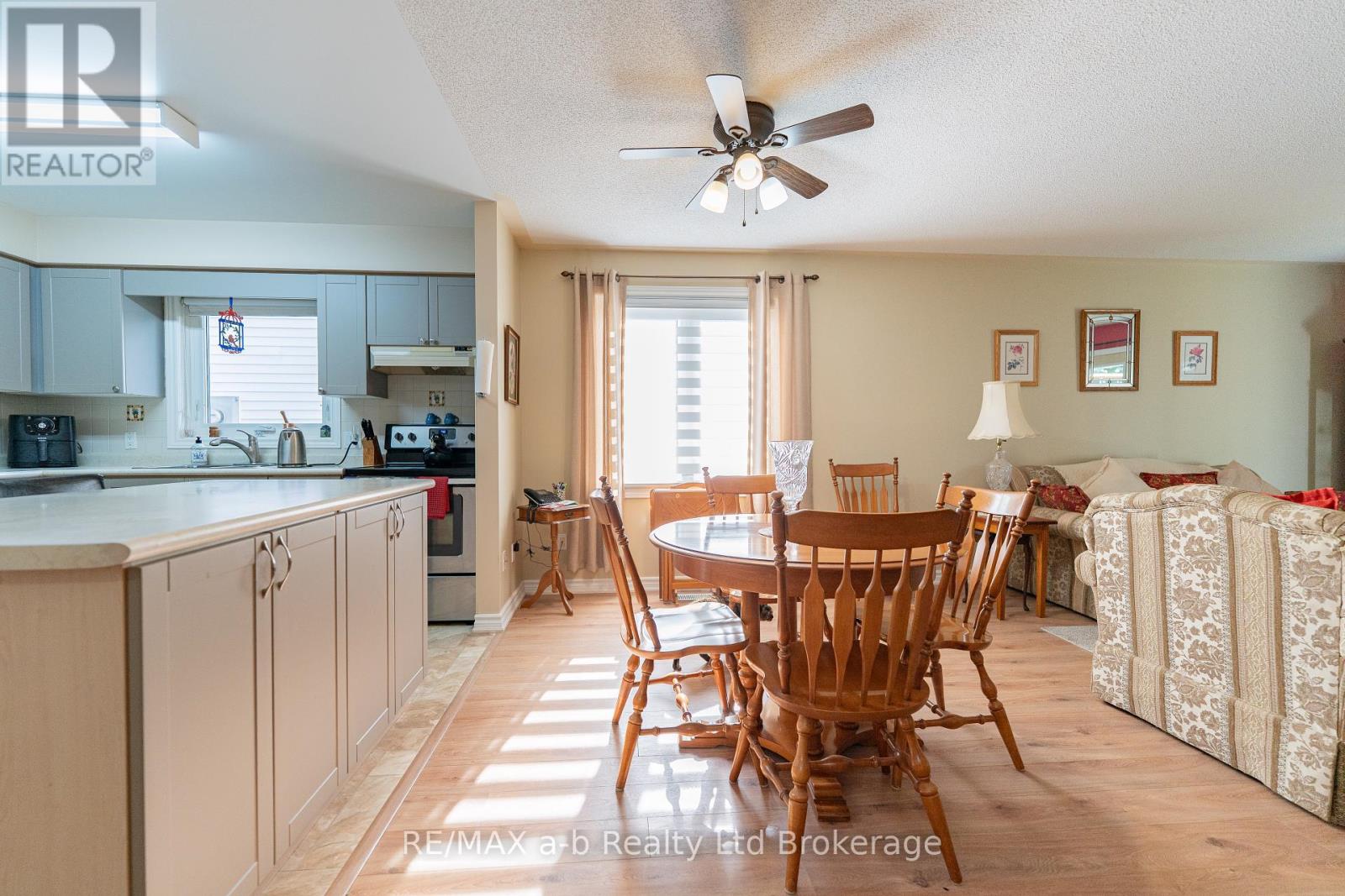 19 Brasher Drive, Tillsonburg, Ontario  N4G 5T2 - Photo 10 - X12374153
