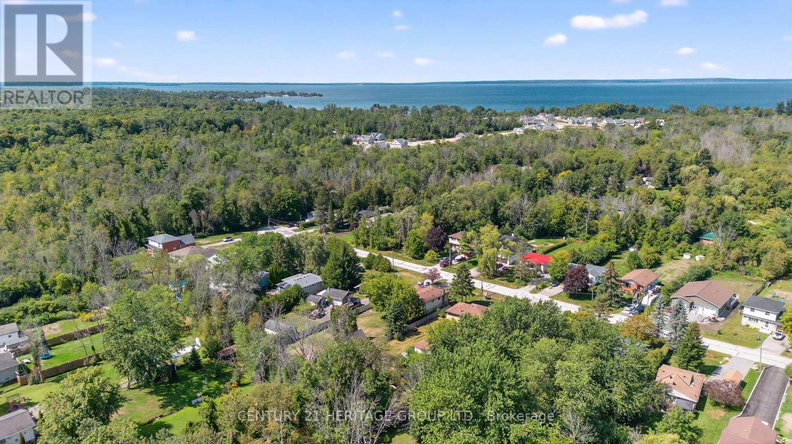 70 Dorothy Avenue, Georgina (Sutton & Jackson's Point), Ontario  L0E 1R0 - Photo 24 - N12157451