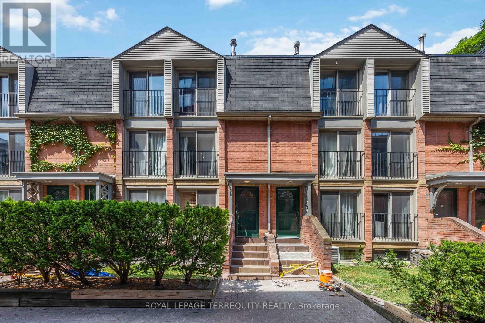27 - 325 JARVIS STREET, Toronto, Ontario