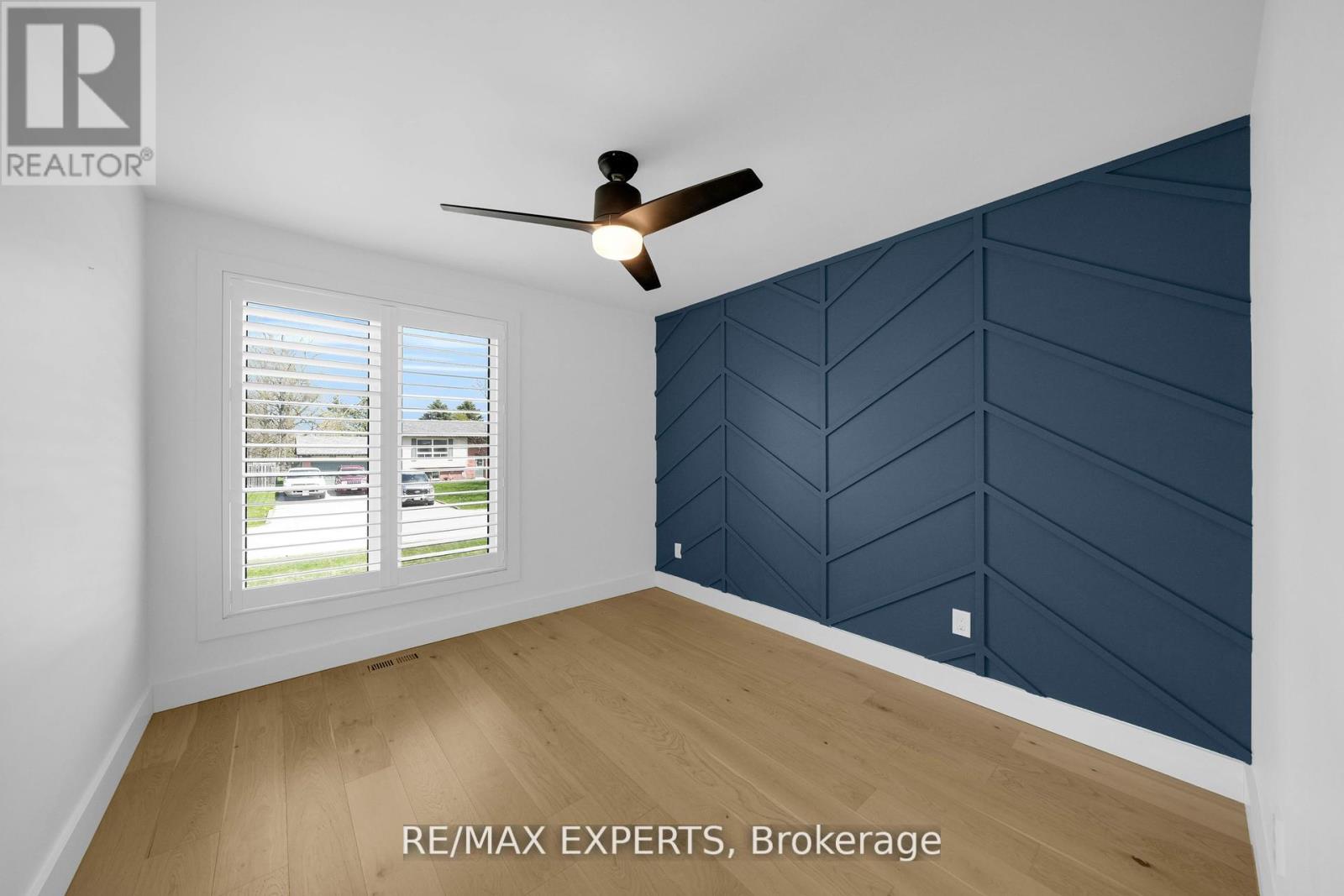 253 Spencer Avenue, Essa, Ontario  L0L 2N0 - Photo 24 - N12373943